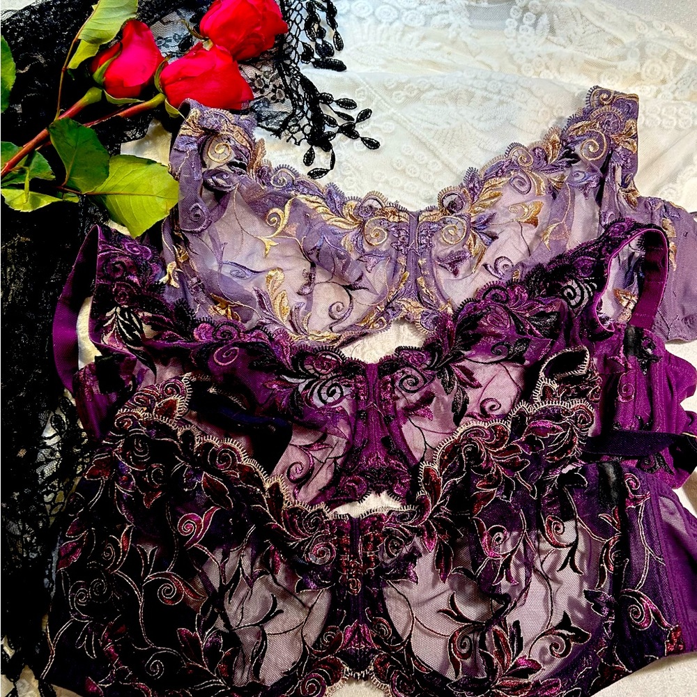 Soma Sensuous Lace Bras, Size 34G.